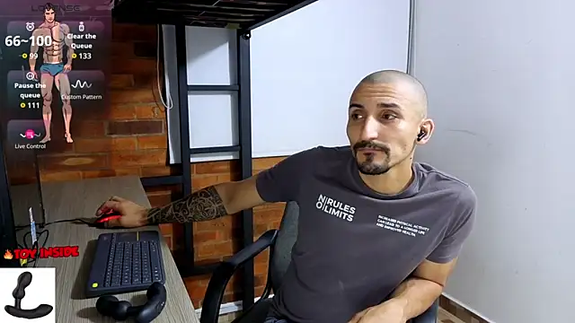 Marck_Muscle's cam snapshot