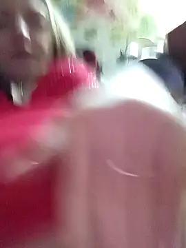 KattyLuuu's cam snapshot