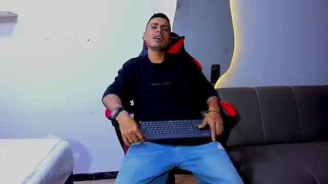 MatthewCullen's cam snapshot