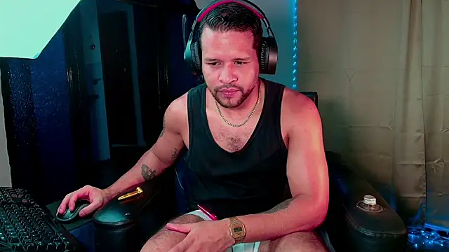 LucasGaeel's cam snapshot