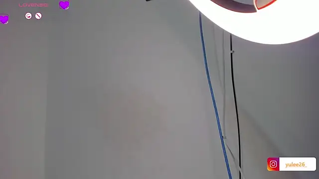 Brandy_brown_'s cam snapshot