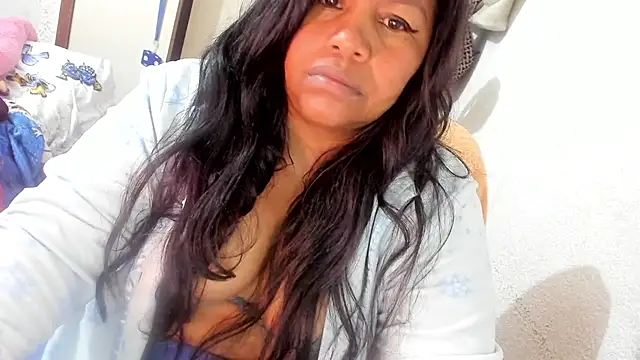 ebonycamelia live sex cam