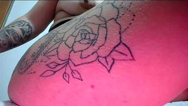 Gisella_chaud's cam snapshot