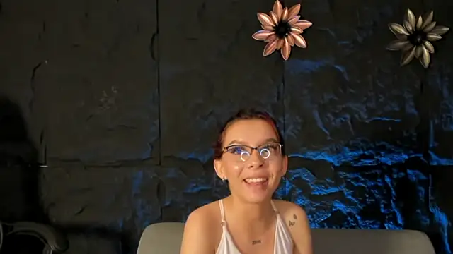 CleoWhite's cam snapshot