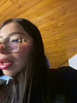 Maddy_Piink's cam snapshot