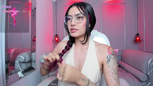 AzuraKindong's cam snapshot