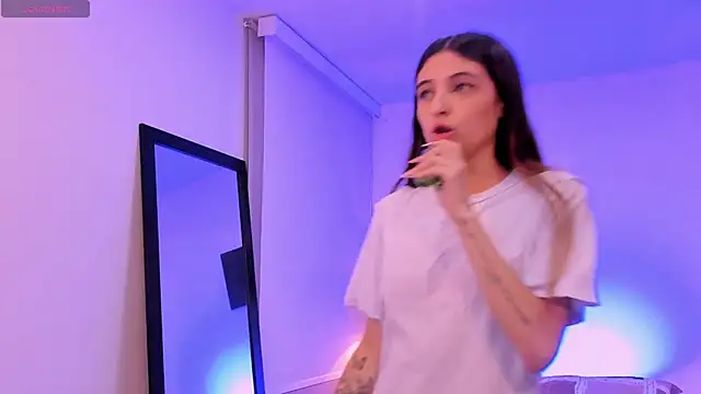 sofiarouge's cam snapshot