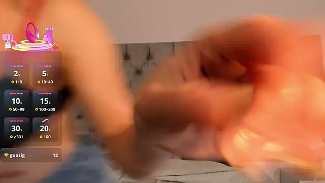 LiilyAdams live sex cam