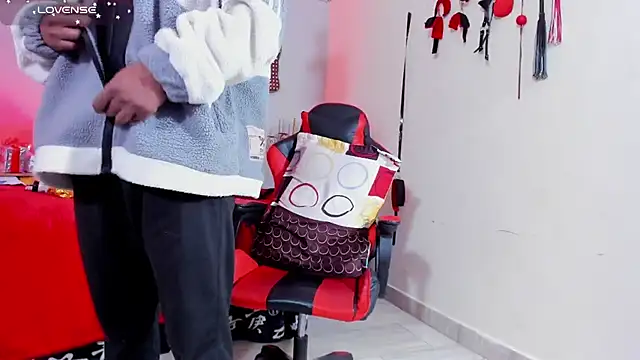 AlejoKhalifa_'s cam snapshot