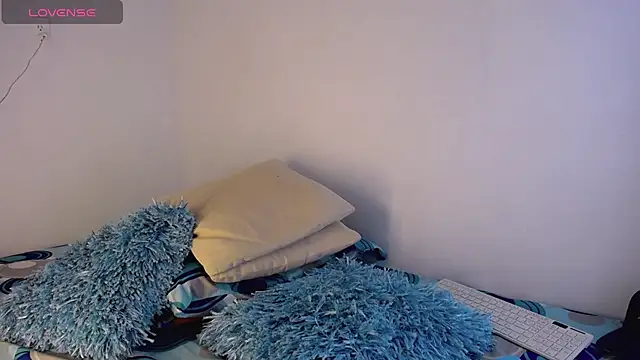 babyandy_x's cam snapshot