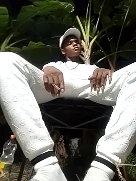 PIG_Spitfeetdirty's cam snapshot