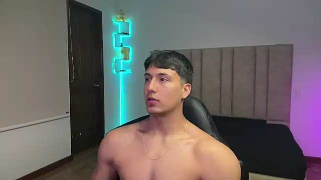 CHRIS_MORGAN1's cam snapshot