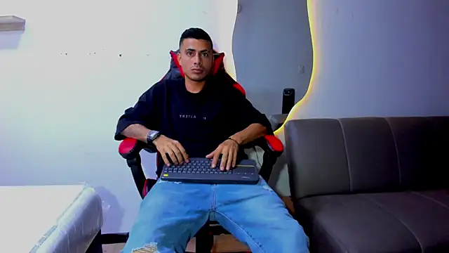 MatthewCullen's cam snapshot