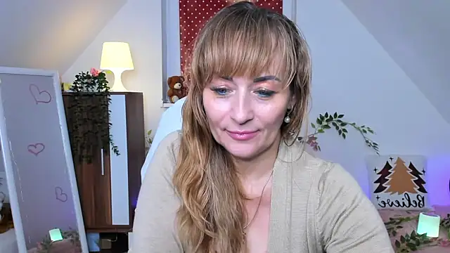 naughtymilane's cam snapshot