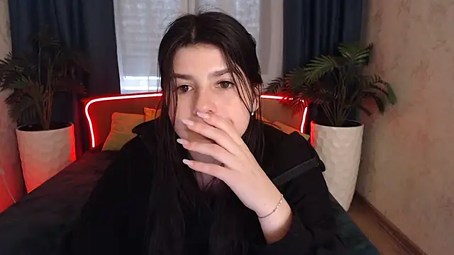 KisaModel's cam snapshot