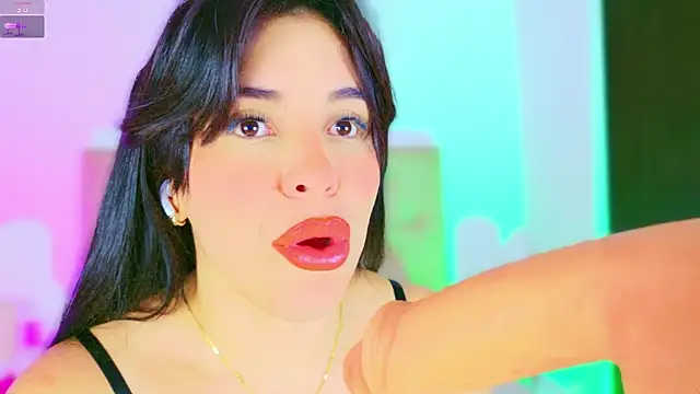 CharlootteEvans's cam snapshot