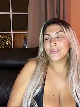 LittleMissEeve's cam snapshot