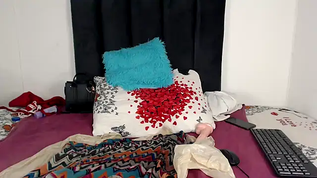 Miss-Berries's cam snapshot