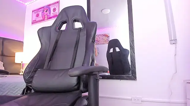 Caeli_Thalyana's cam snapshot