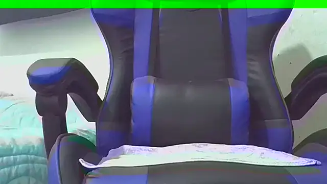 Cris_Exotica's cam snapshot