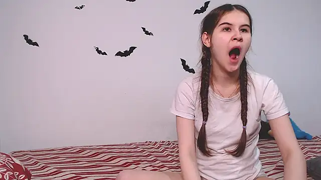 litle_owl live sex cam
