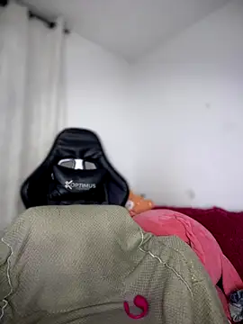 Miaa_love6969's cam snapshot