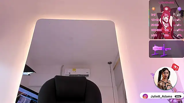 Juliett_Adams_'s cam snapshot