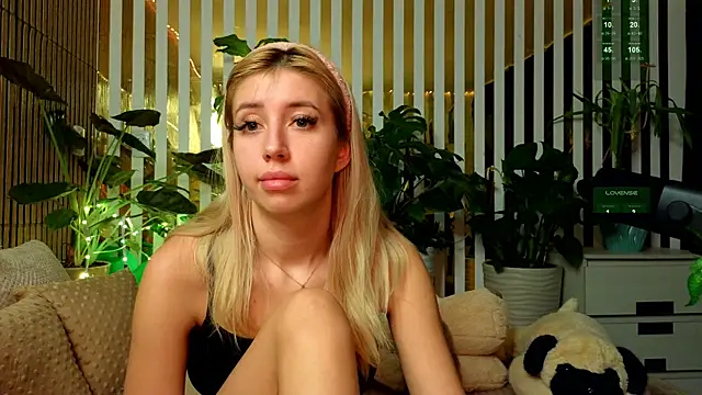 FlowweerGirl's cam snapshot