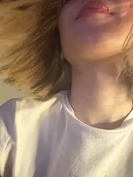 SweetBunnyGF live sex cam