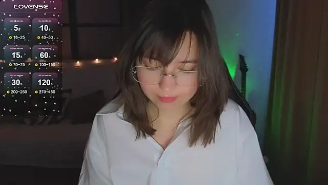 Lina_Brownie's cam snapshot