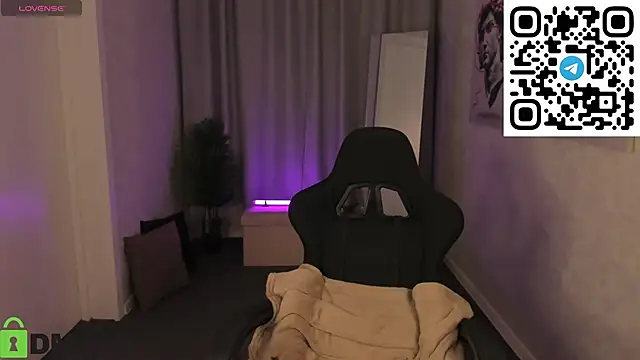 Al1ice_Moures's cam snapshot