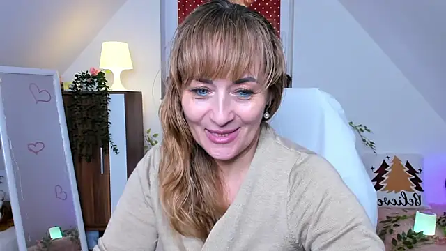 naughtymilane's cam snapshot