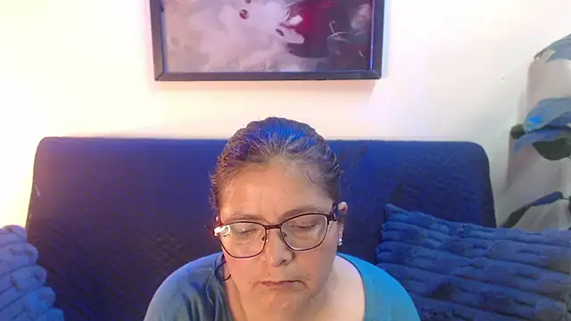 Linda_banks_'s cam snapshot