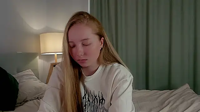 AdarnDeneui's cam snapshot