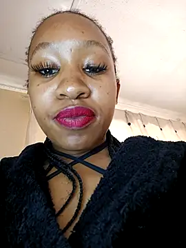 CocoSexyBabe's cam snapshot