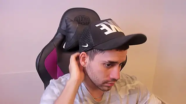 Mike_montoya1 live sex cam