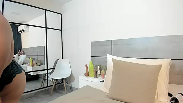 EmmaSmith2's cam snapshot