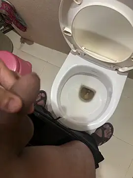 your_playboy_00's cam snapshot