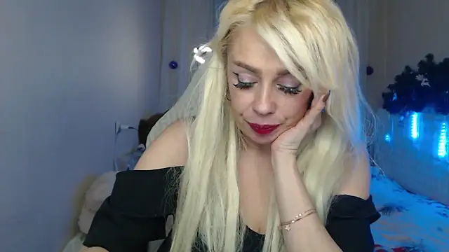 KatrinaCharm's cam snapshot