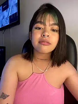 VIOLET_EF's cam snapshot