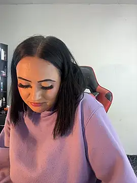 emily_acorn's cam snapshot