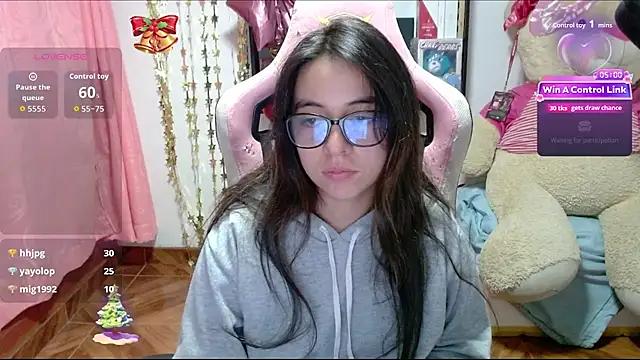 Maggie_Fox3's cam snapshot