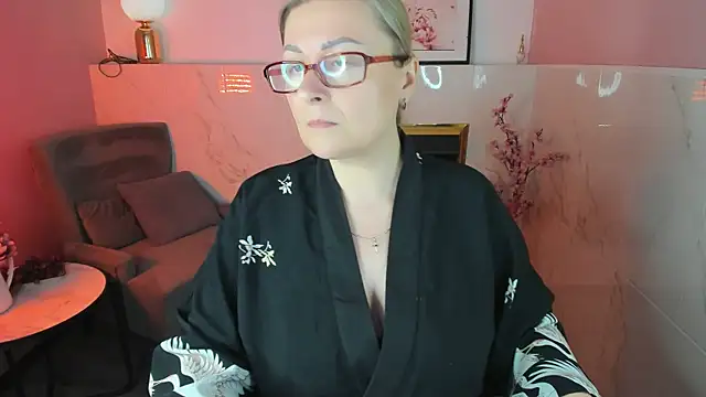 AlexandraKind's cam snapshot