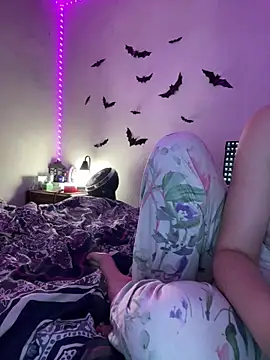 Nina-Chick777's web cam