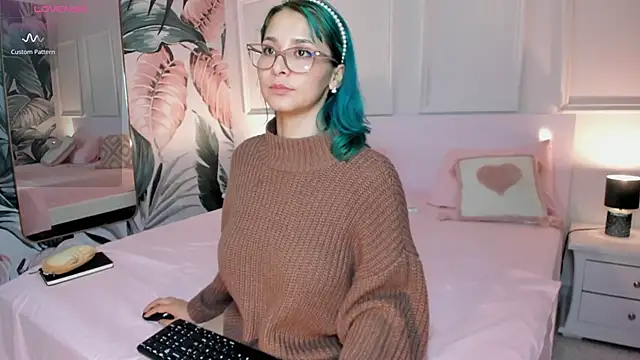 Ramona_Flower's cam snapshot