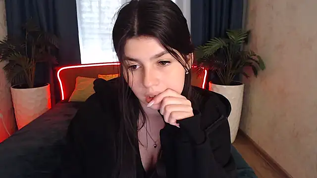 KisaModel's cam snapshot