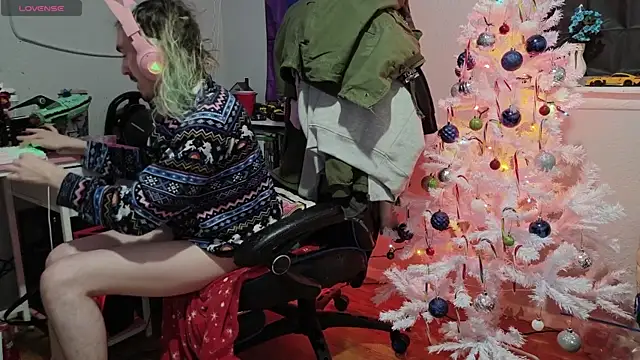 tallnerdyguy live sex cam