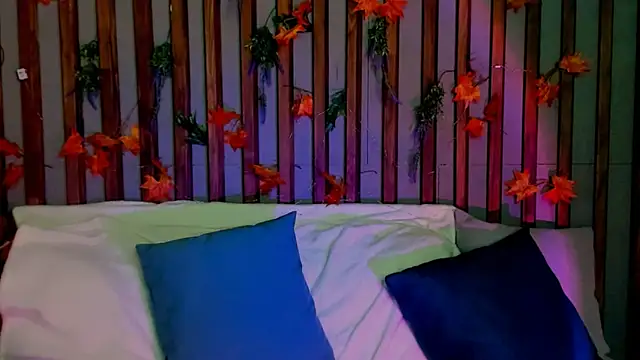 Lori_Williams's cam snapshot