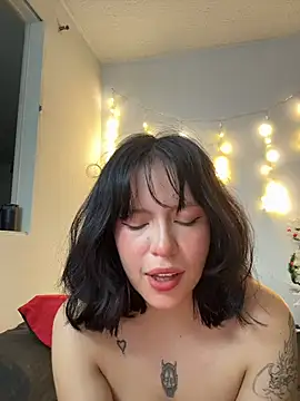 aliciia_23's cam snapshot