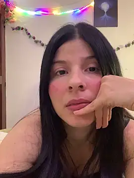 Estefani_32's cam snapshot